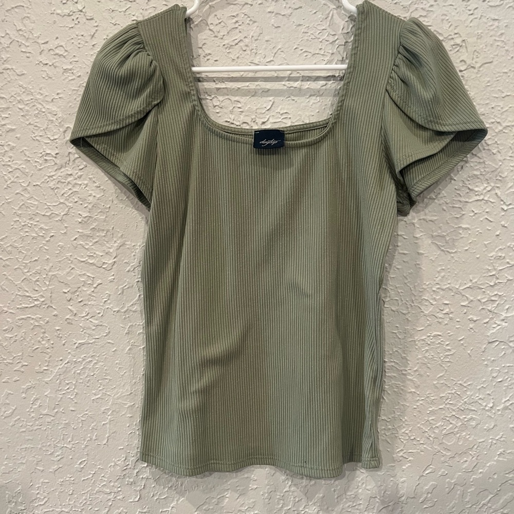 Daytrip Olive Ribbed Puff Sleeve Blouse